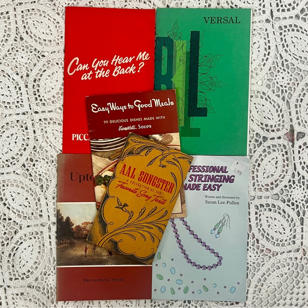6 lil booklets